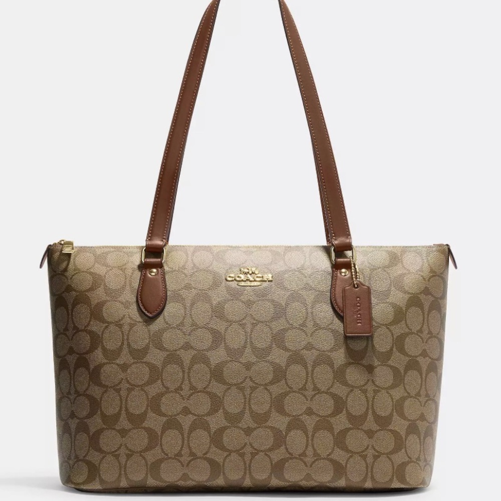 Coach pvc tote 149.00 original, great shape